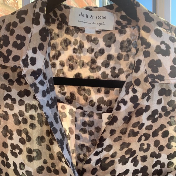 Anthropologie cloth & stone leopard button down - Picture 7 of 7